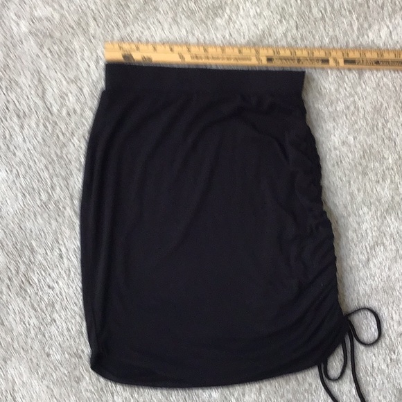 FREE PEOPLE Side Ruched Skirt. Size XS - Picture 3 of 7